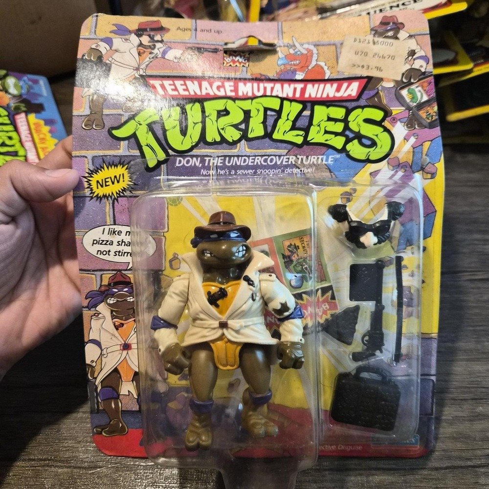 Vintage 1990 TMNT Don the Undercover Turtle Sealed Playmates Figure No. 5114